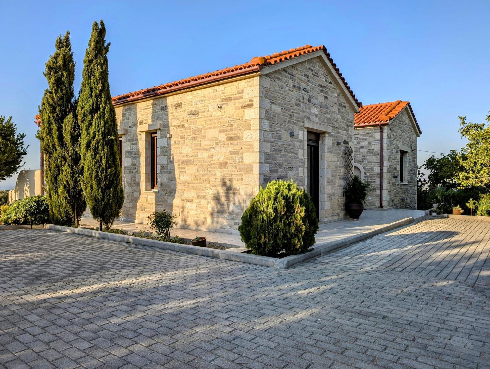 Seistron Villa Patsidhes Exterior photo